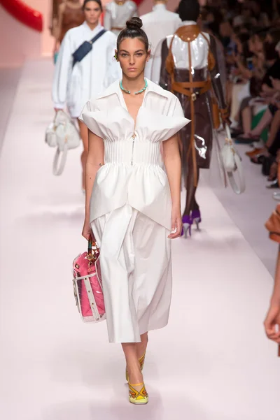 Look 5